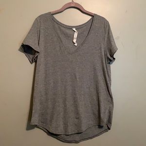 Lululemon gray top